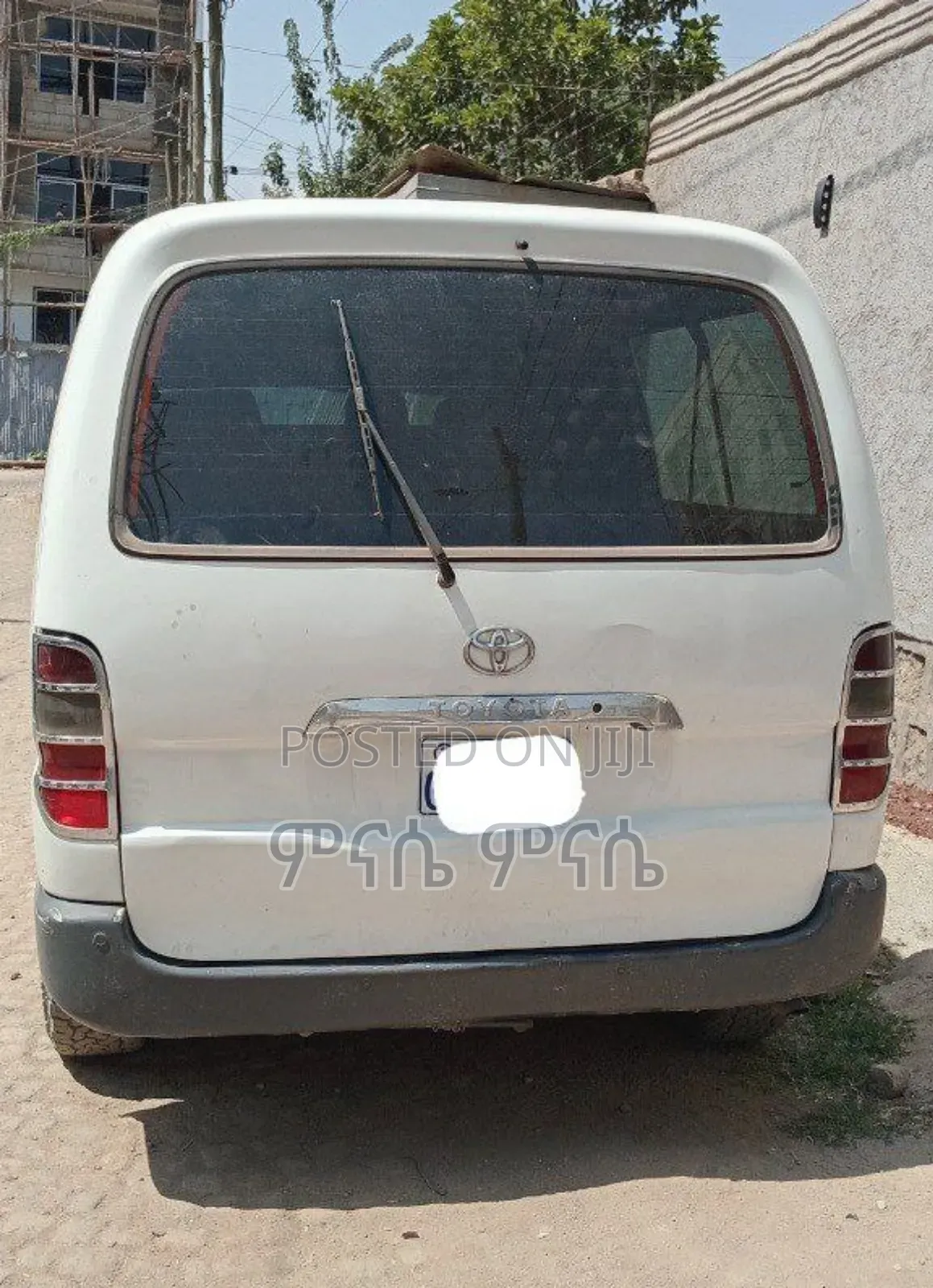 Toyota HiAce 2007 White