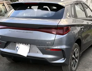 BYD E2 43 kWh 94 hp FWD 2024