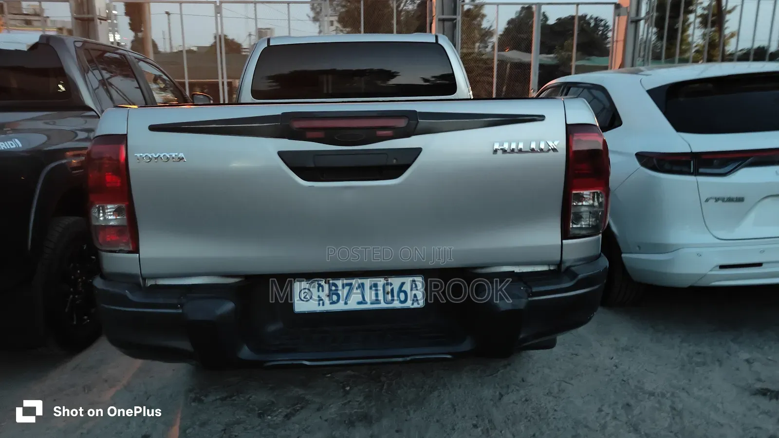 Toyota Hilux 2020 Gray