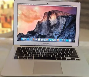 New Laptop Apple MacBook 4GB Intel Core I5 SSD 128GB