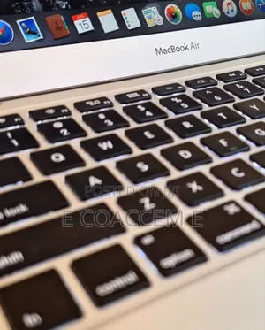 New Laptop Apple MacBook 4GB Intel Core I5 SSD 128GB