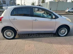 Toyota Yaris 2008 Gray
