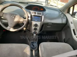 Toyota Yaris 2008 Gray