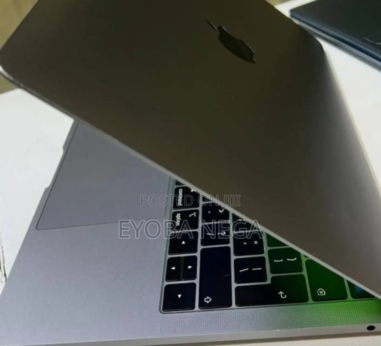 New Laptop Apple MacBook Pro 2019 8GB Intel Core I5 SSD 128GB