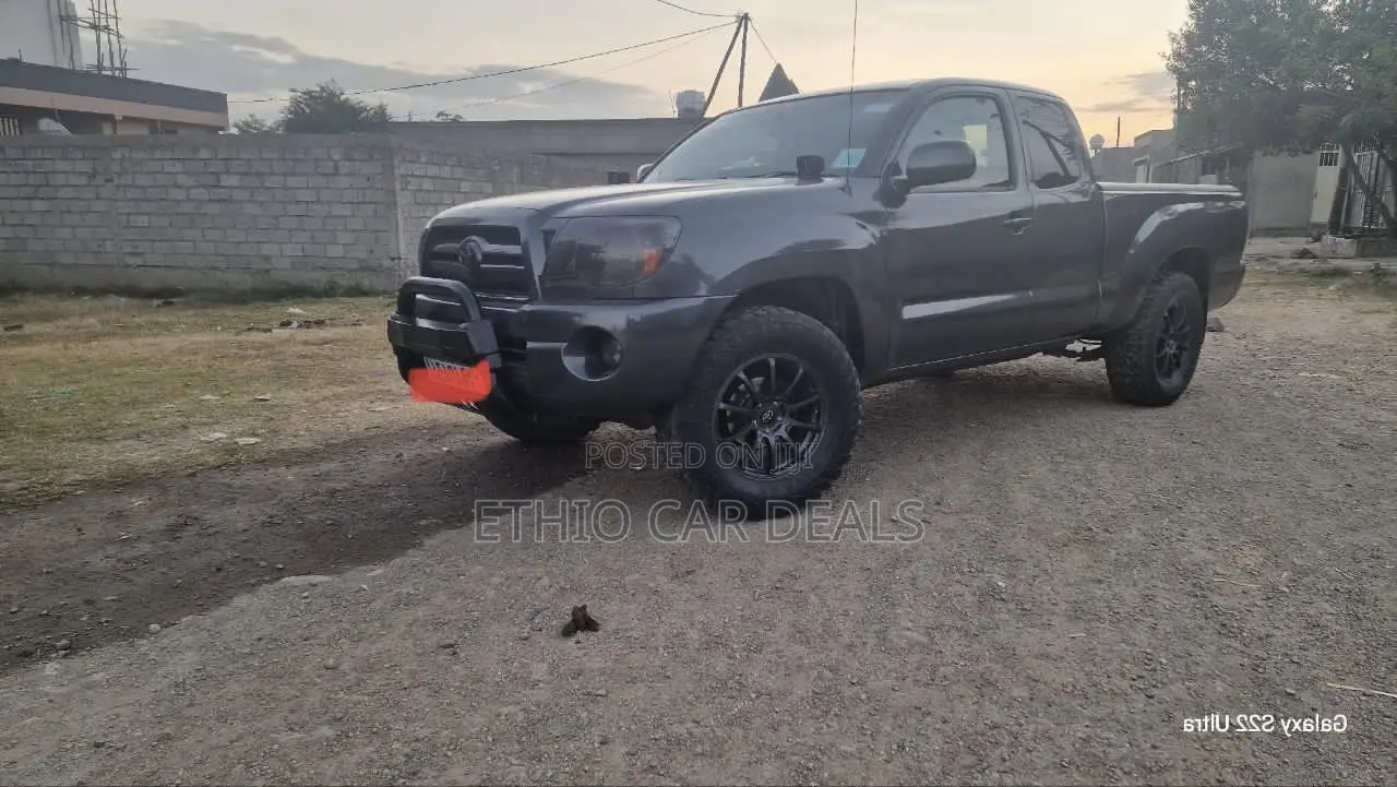 Toyota Tacoma Regular Cab 2011 Black