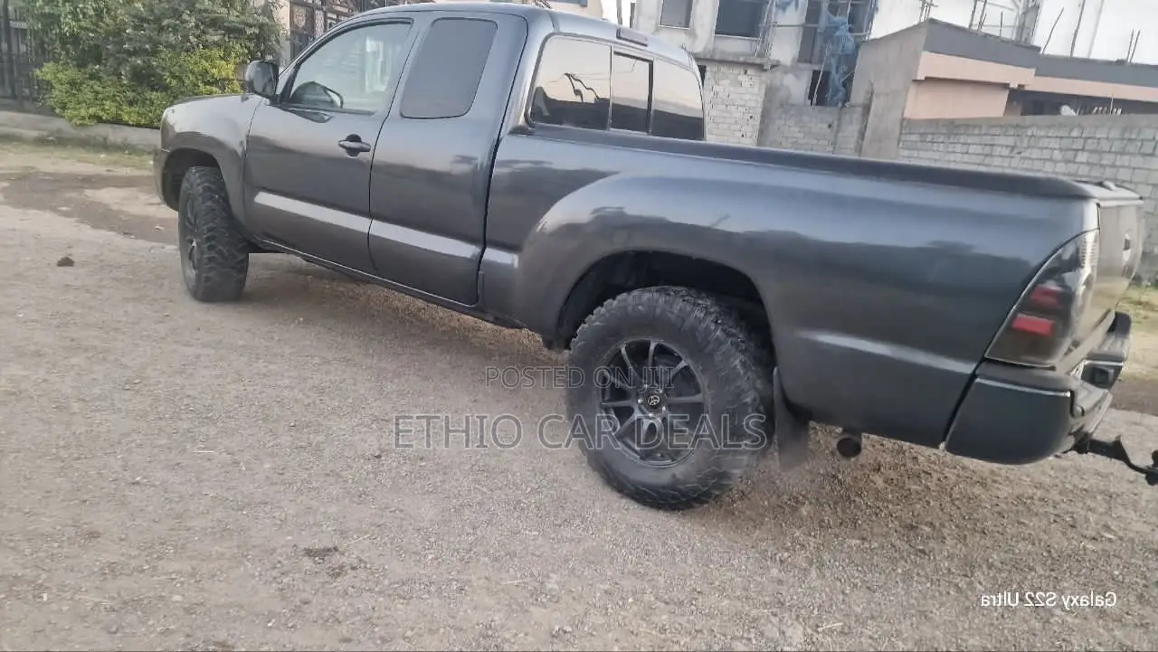 Toyota Tacoma Regular Cab 2011 Black