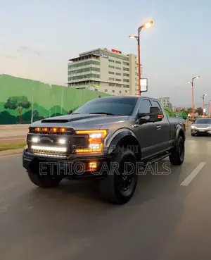 Ford F-150 XLT 4x2 Regular Cab Styleside 6.5 ft. box 122 in. WB 2020 Gray