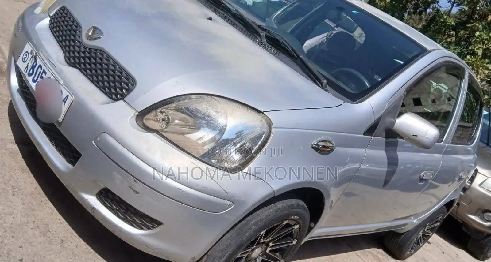 Toyota Vitz 2004 Silver