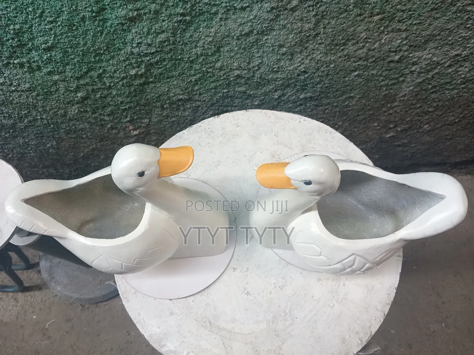 Fiberglass በዳክዬ ቅርፅ የተሰራ የአበባ ማስቀመጫ