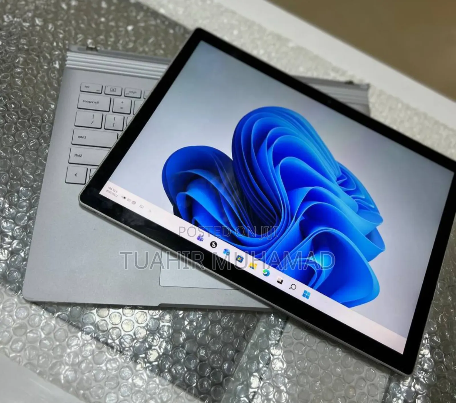 New Laptop Microsoft Surface 16GB Intel Core I7 SSD 512GB