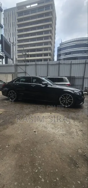 Mercedes-Benz C200 2017 Black