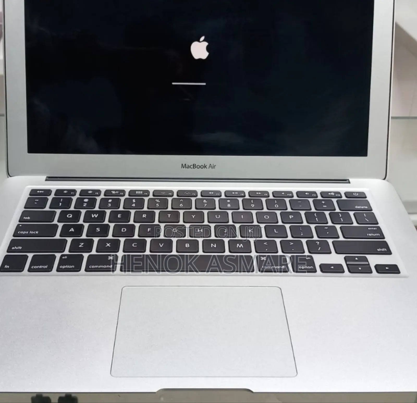 New Laptop Apple MacBook Air 2015 8GB Intel Core I5 SSD 256GB