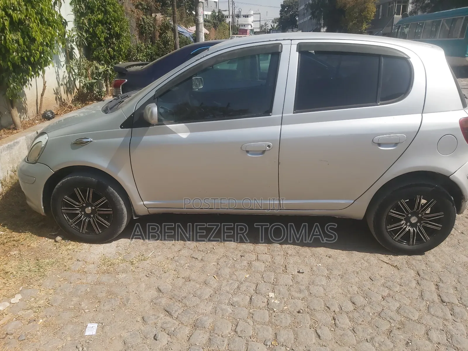 Toyota Vitz 2003 Silver