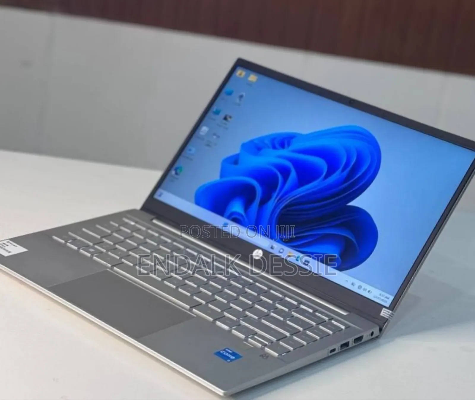 New Laptop HP 8GB Intel Core I5 SSD 512GB