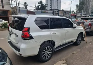 Toyota Land Cruiser 2022