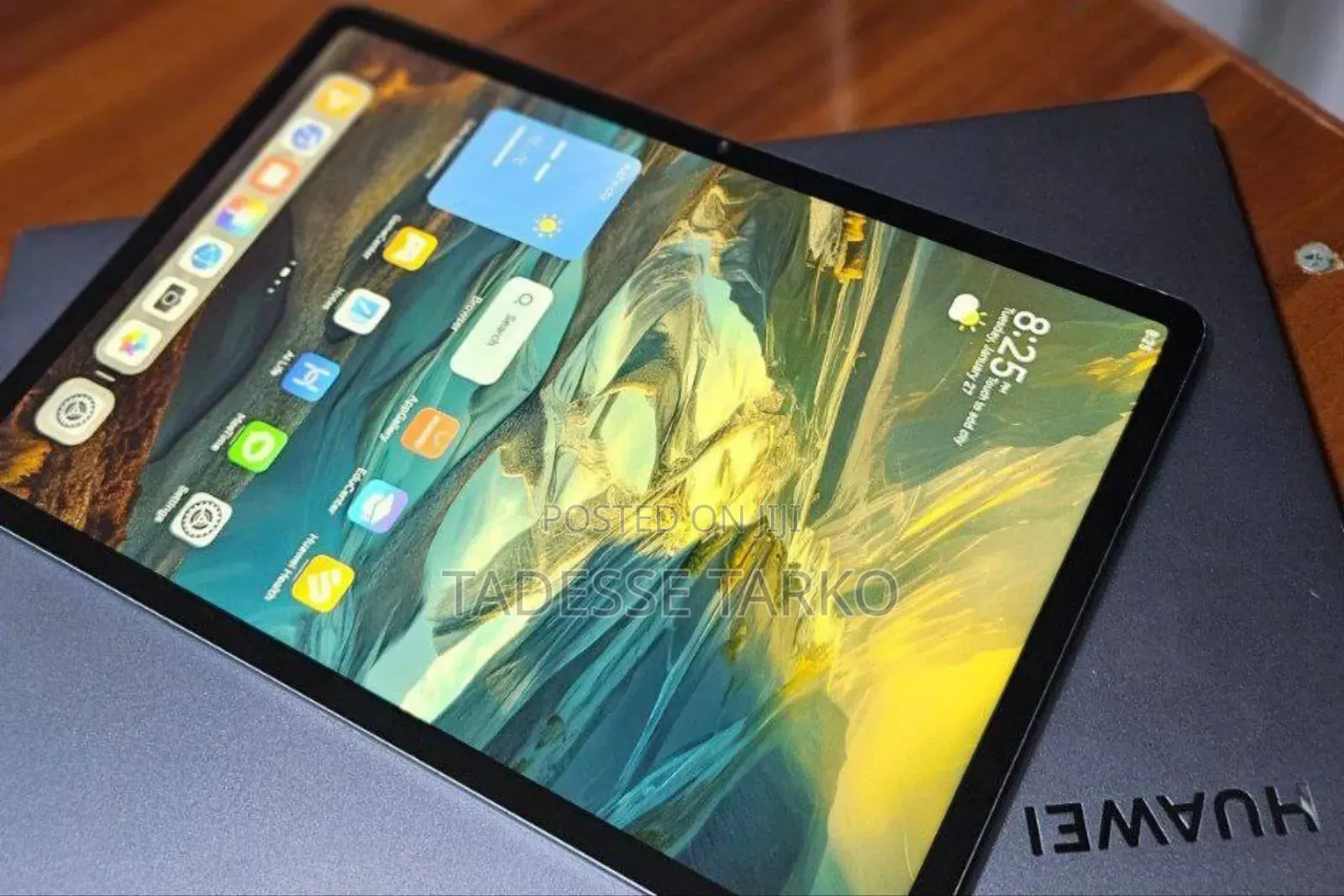 New Huawei MateBook 13 WRT-W19E 12GB Qualcomm Snapdragon X Plus 256GB