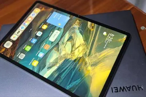 New Huawei MateBook 13 WRT-W19E 12GB Qualcomm Snapdragon X Plus 256GB