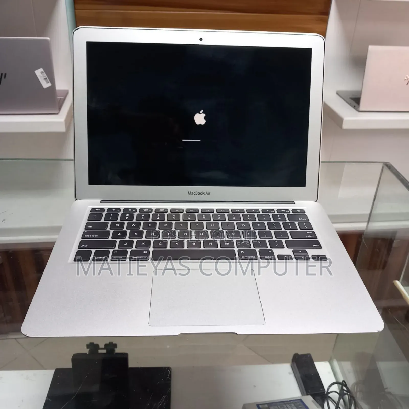 Laptop Apple MacBook Air 2015 8GB Intel Core I5 SSD 256GB