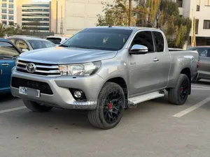 Toyota Hilux 2017 Silver