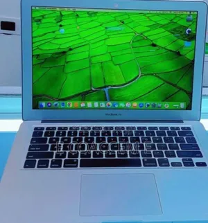 New Laptop Apple MacBook 4GB Intel Core I5 SSD 256GB