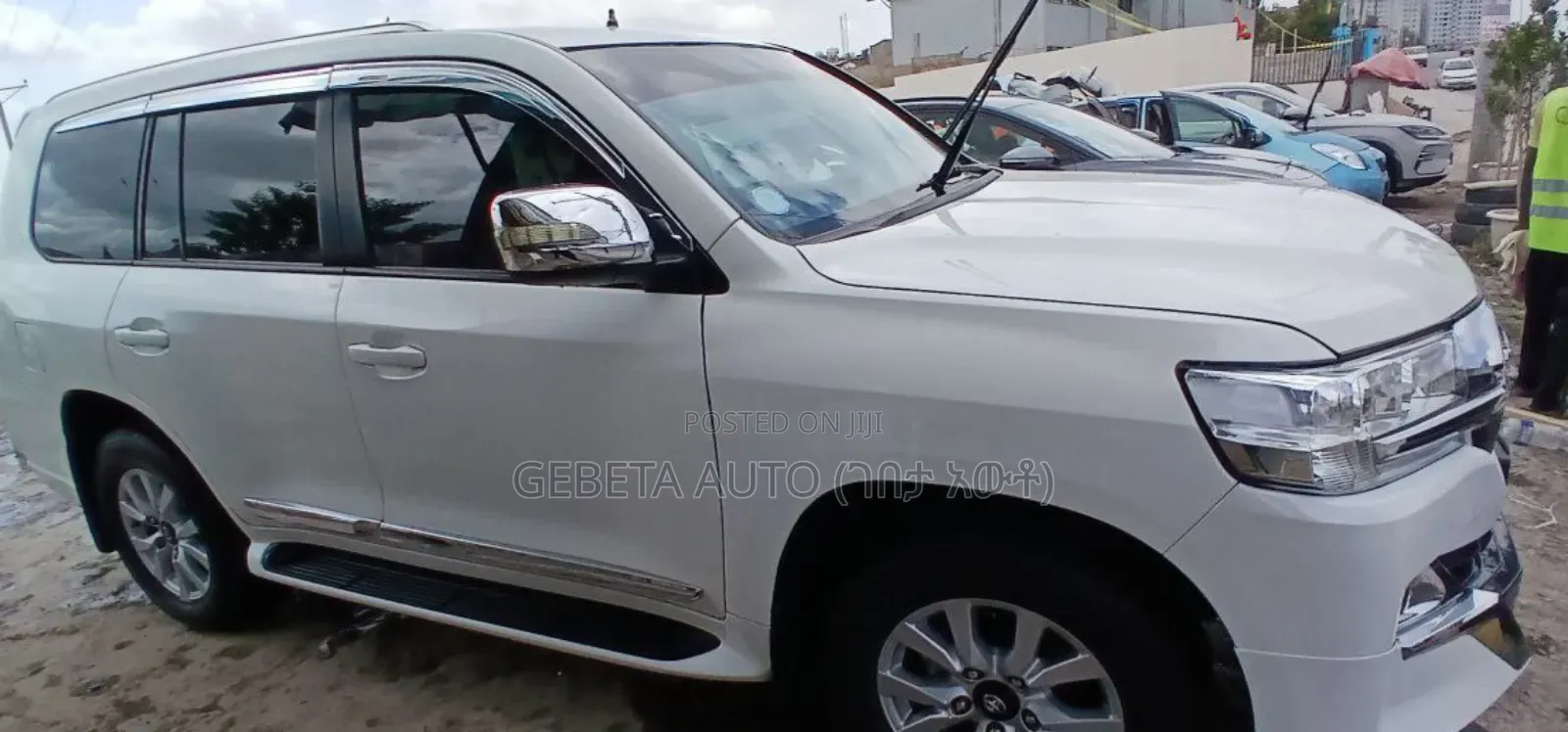 Toyota Land Cruiser 4.6 V8 GX 2012