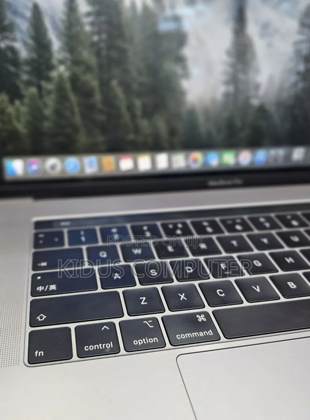 New Laptop Apple MacBook Pro 2019 16GB Intel Core I9 SSD 512GB