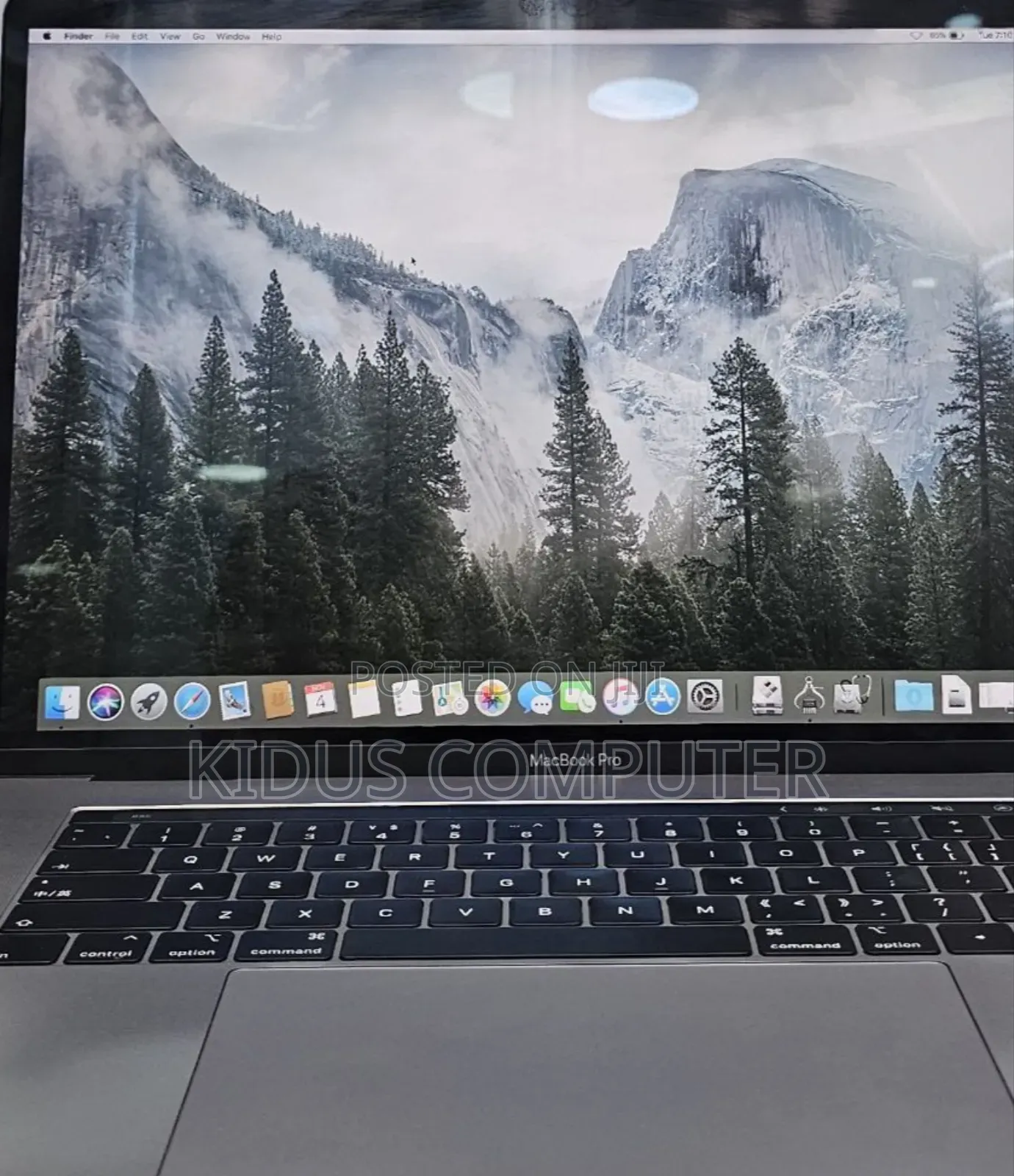 New Laptop Apple MacBook Pro 2019 16GB Intel Core I9 SSD 512GB