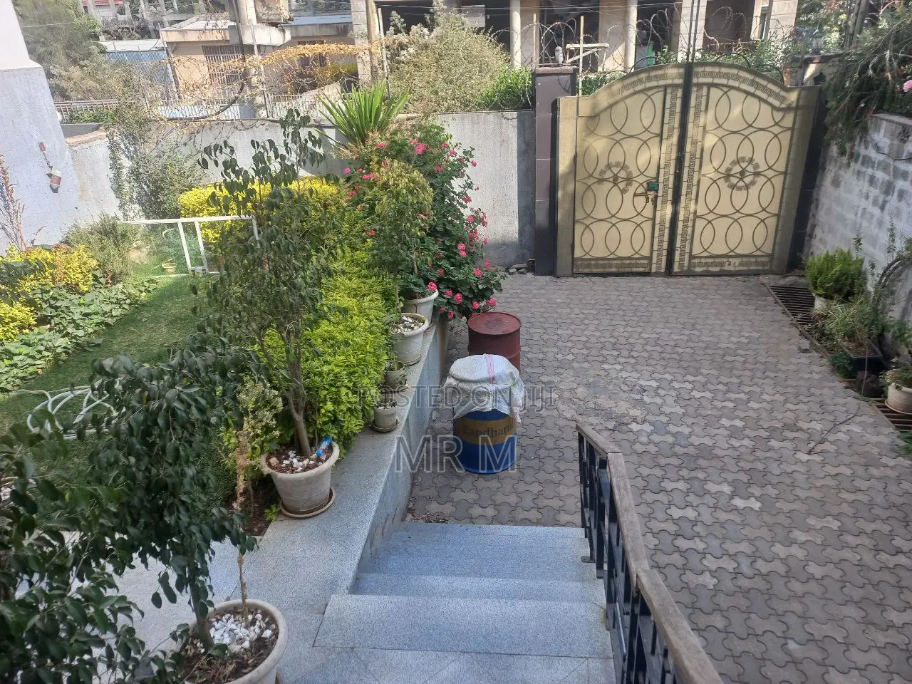 5bdrm House in Bole for rent