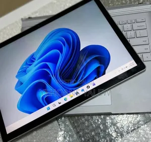 New Laptop Microsoft Surface Book 3 16GB Intel Core I7 SSD 256GB