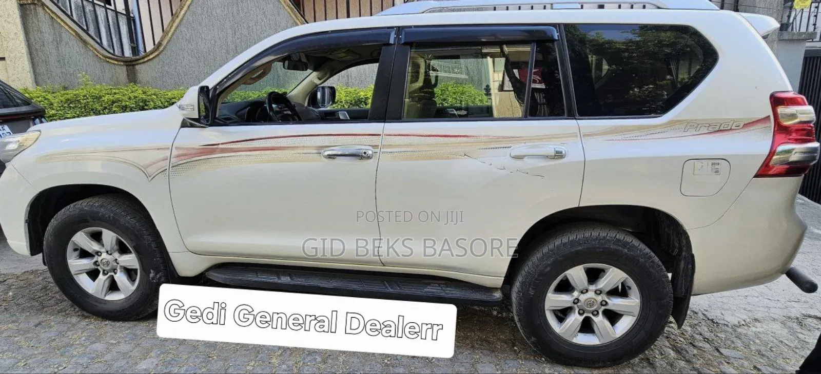 Toyota Land Cruiser Prado 2015 White