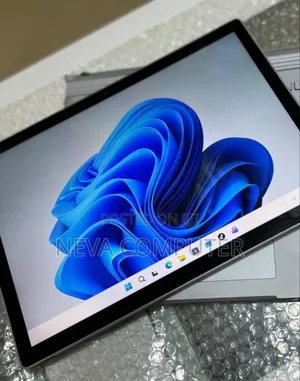 New Laptop Microsoft Surface Book 3 16GB Intel Core I7 SSD 256GB