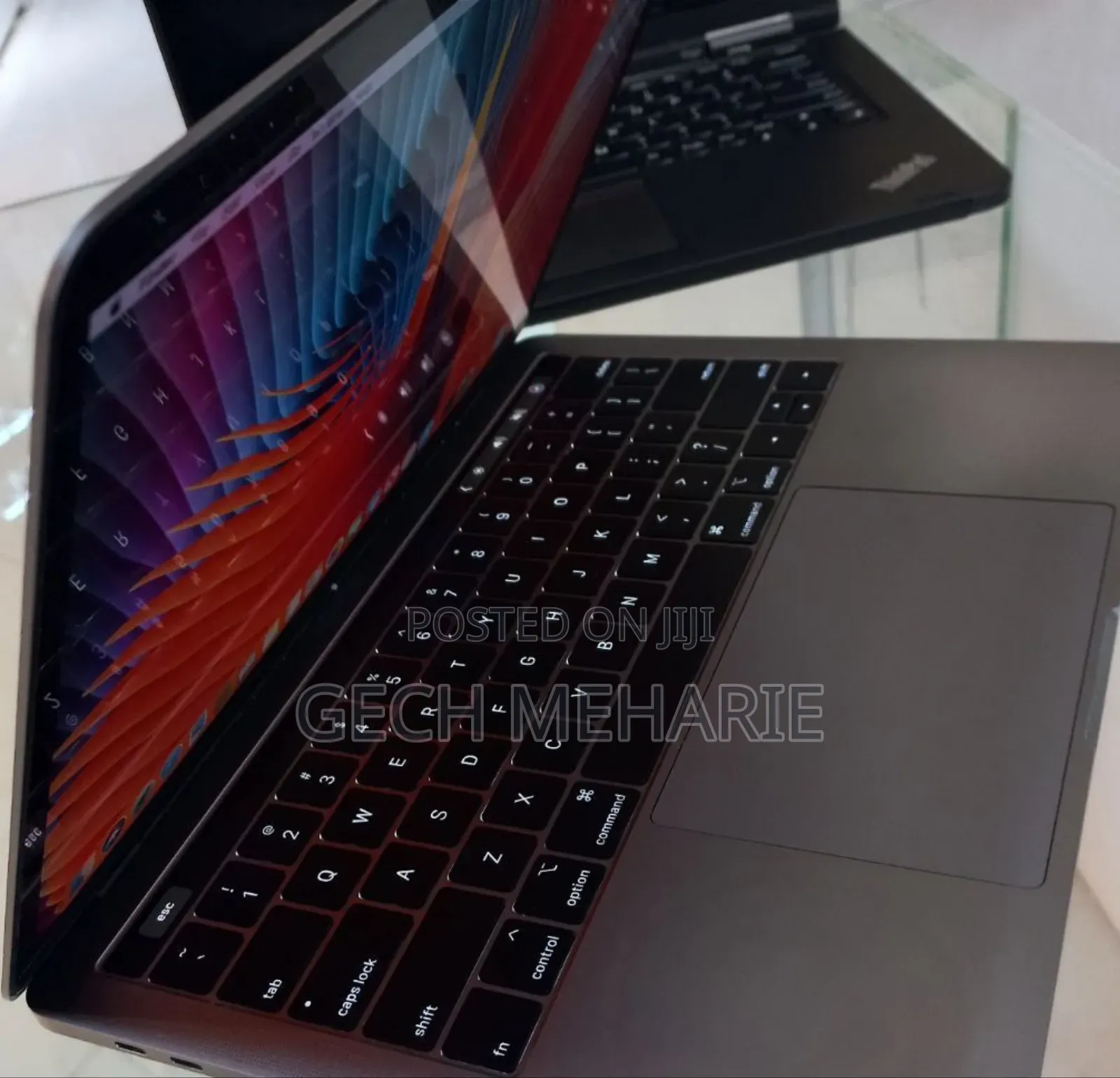 New Laptop Apple MacBook Pro 2018 16GB Intel Core I7 SSD 512GB