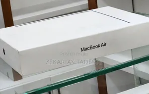 New Apple MacBook Air 2025 M4 13-Inch 16GB Apple M4 Max SSD 256GB