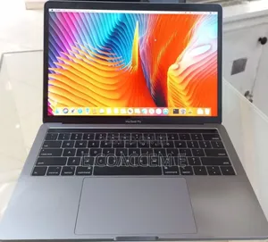 New Laptop Apple MacBook 16GB Intel Core i7 SSD 512GB