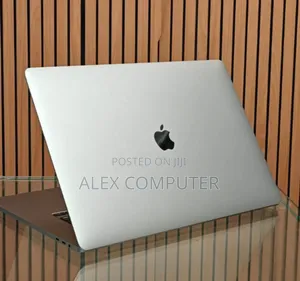 New Laptop Apple MacBook Pro 2019 16GB Intel Core I7 SSD 512GB