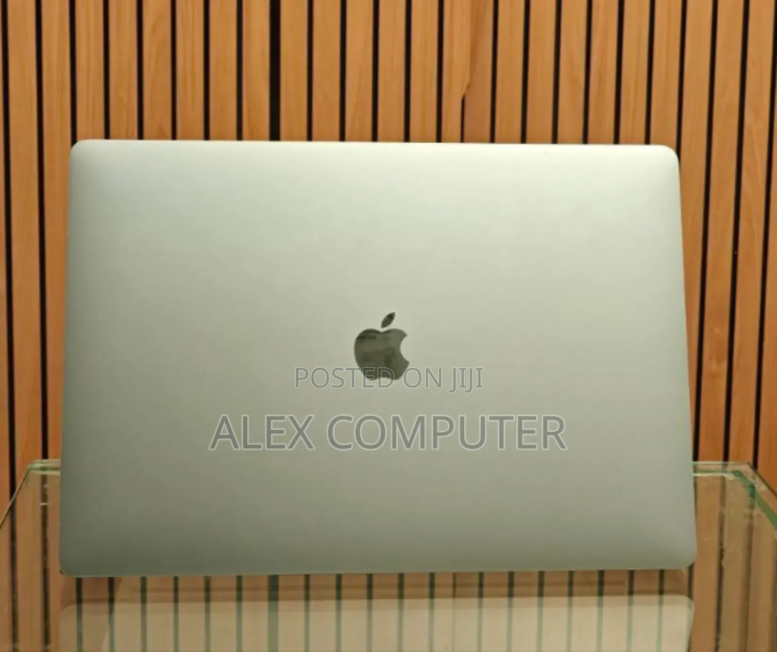 New Laptop Apple MacBook Pro 2019 16GB Intel Core I7 SSD 512GB