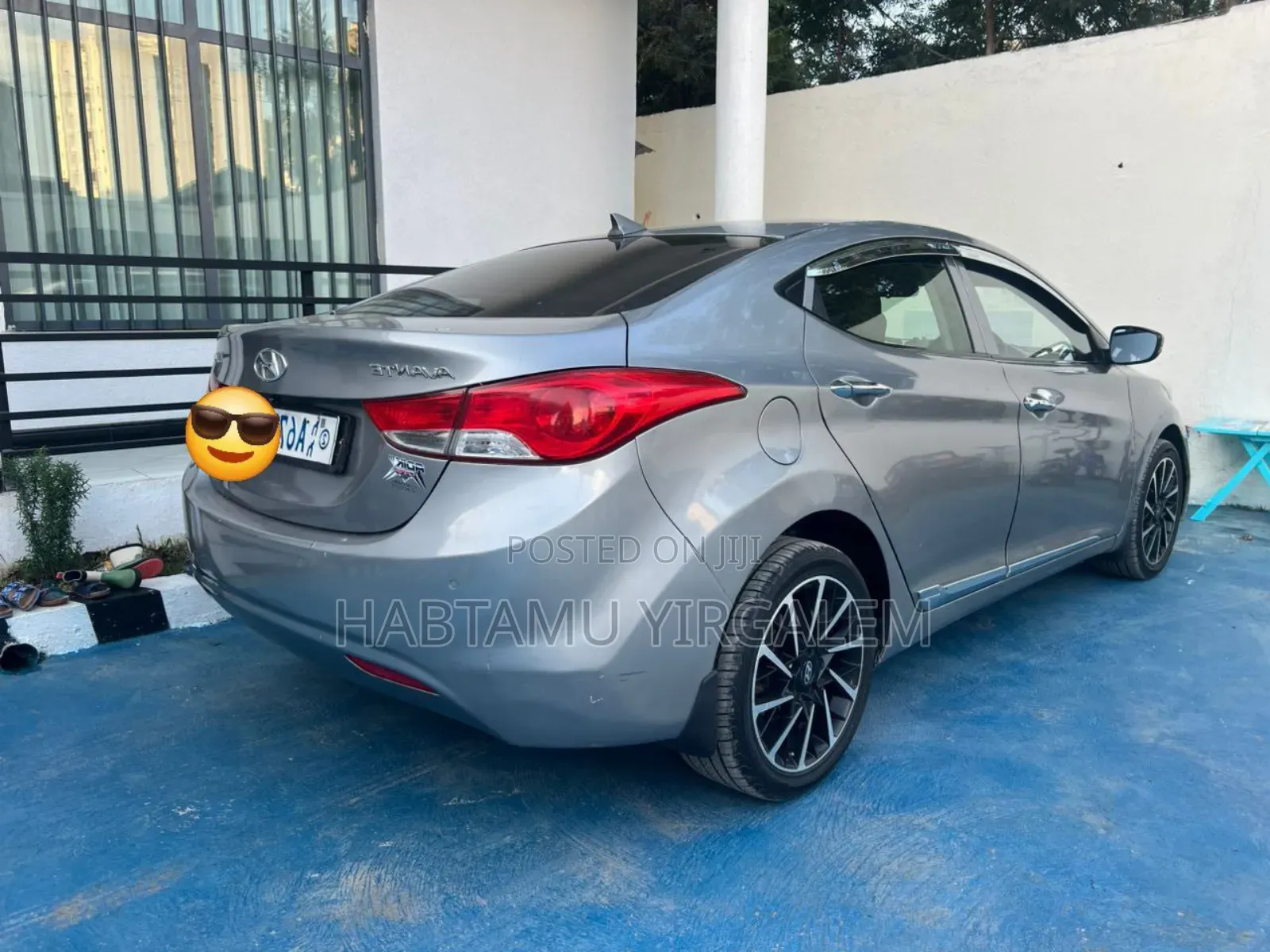 Hyundai Avante 2012 Silver