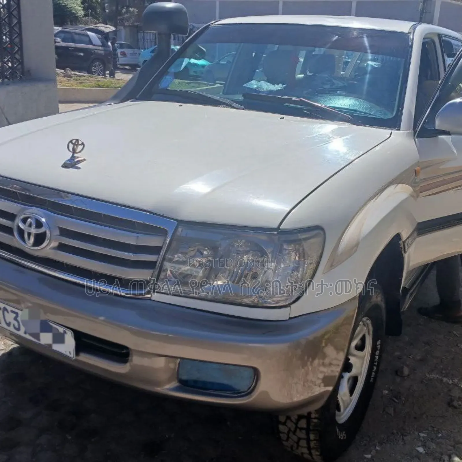 Toyota Land Cruiser 2005 Off white