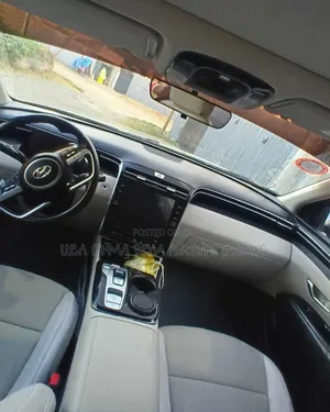 Hyundai Tucson 2022 Maroon