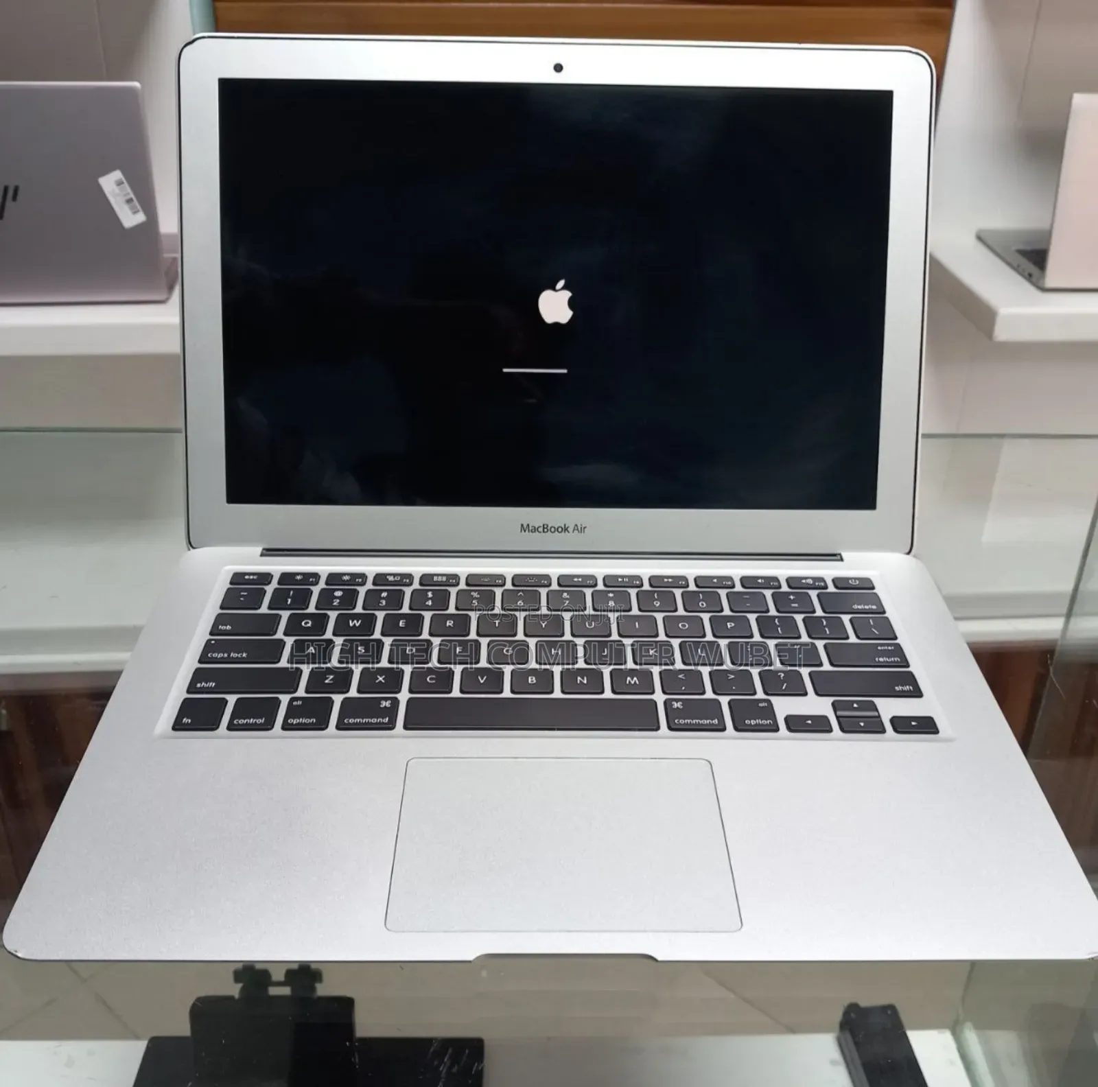 New Laptop Apple MacBook Air 2015 8GB Intel Core I5 SSD 256GB