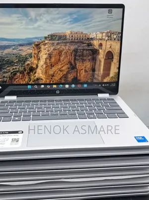 New Laptop HP OmniBook 5 14" 8GB Intel Core 5 SSD 512GB