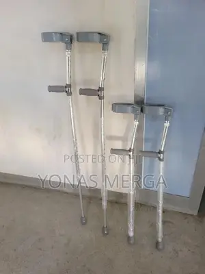 Adjustable Elbow Crutches疇扣 Injured Leg/Foot to the Upper Body.