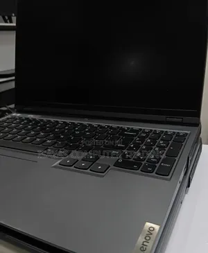New Laptop Lenovo 16GB AMD Ryzen 7 SSD 512GB