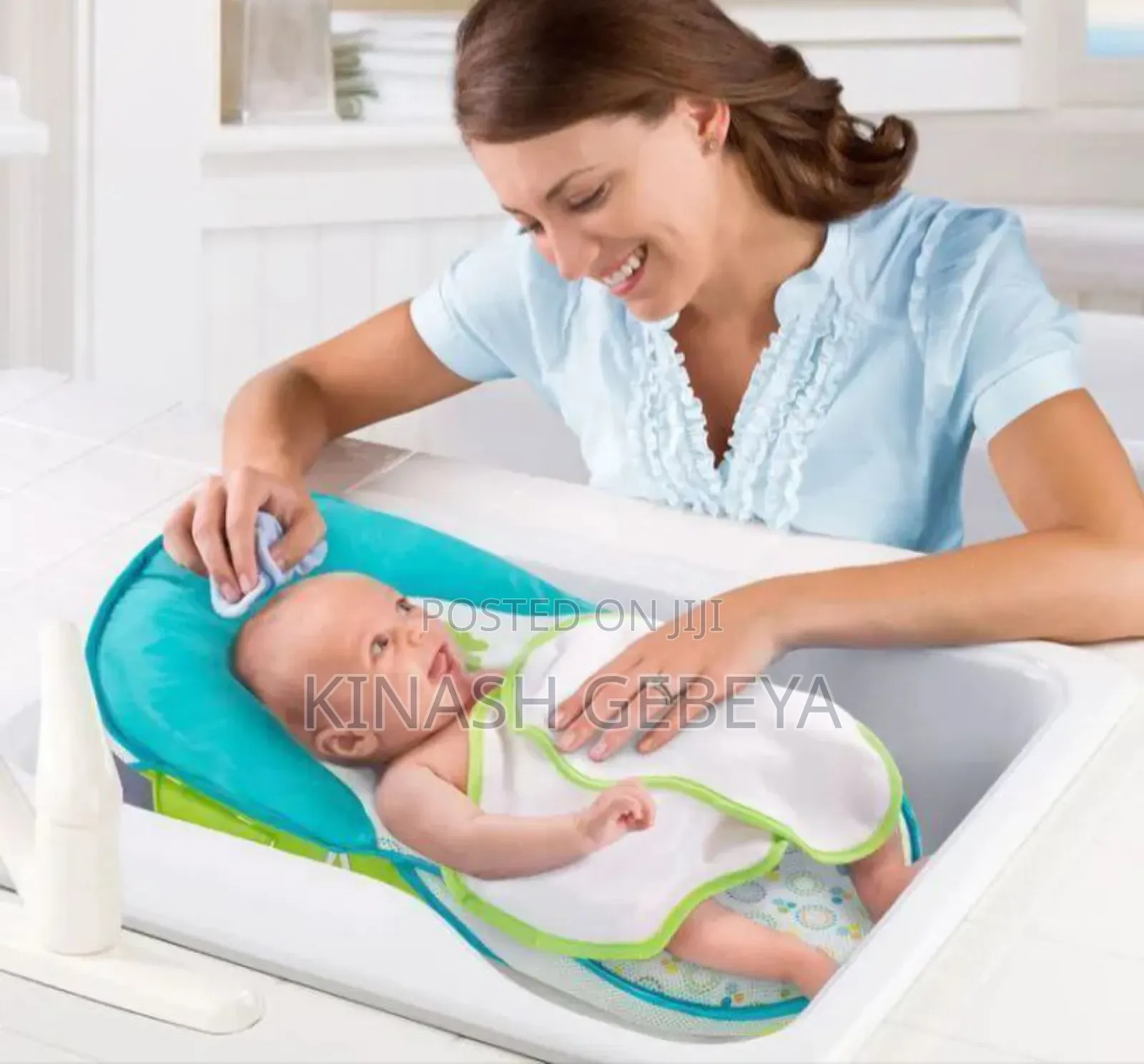 Foldable Delux Baby Bather