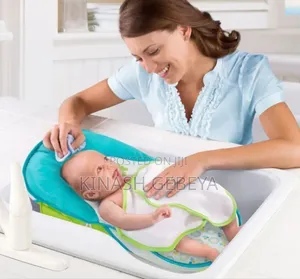 Foldable Delux Baby Bather