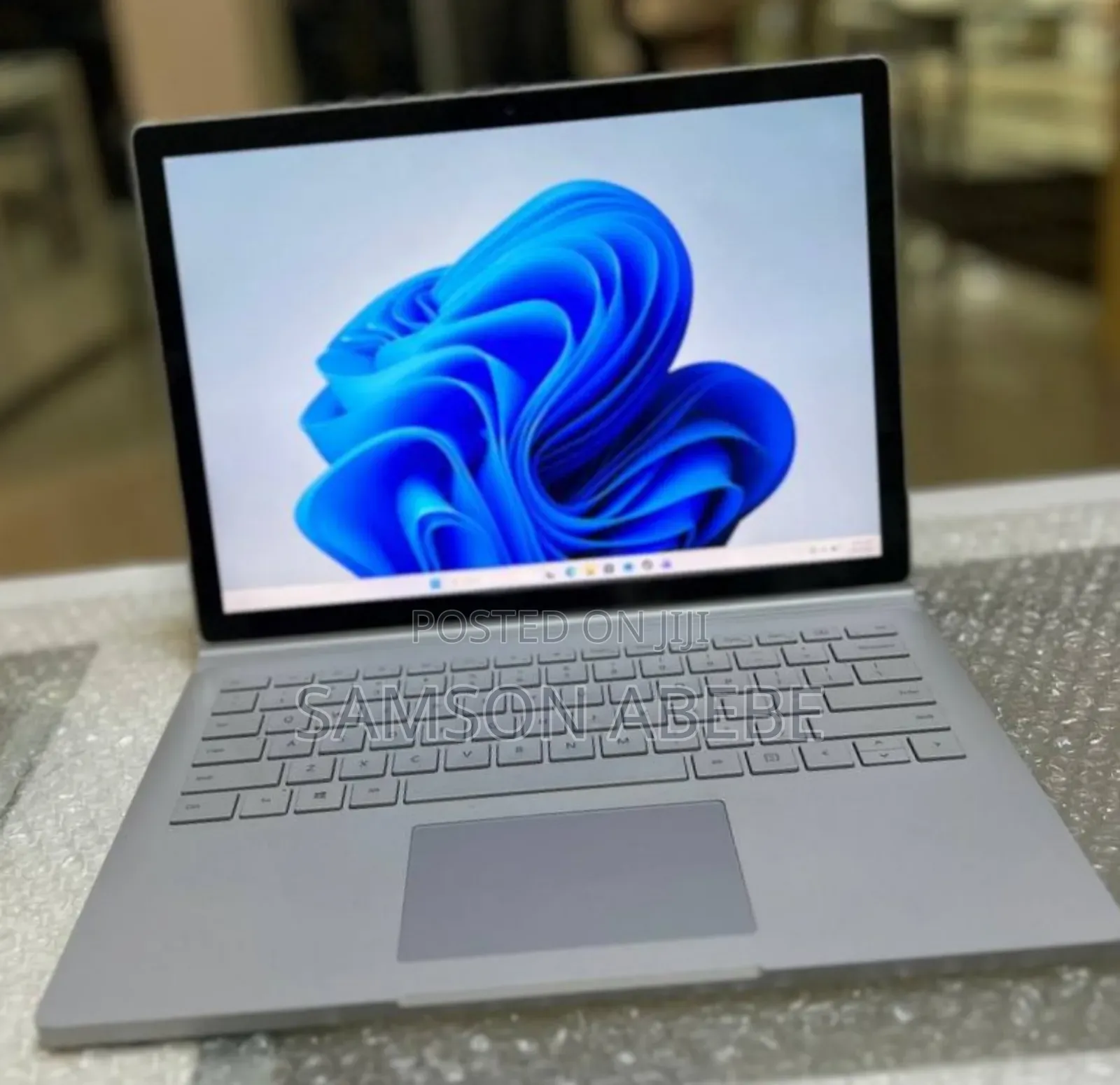 New Laptop Microsoft Surface Book 3 16GB Intel Core I7 SSD 256GB
