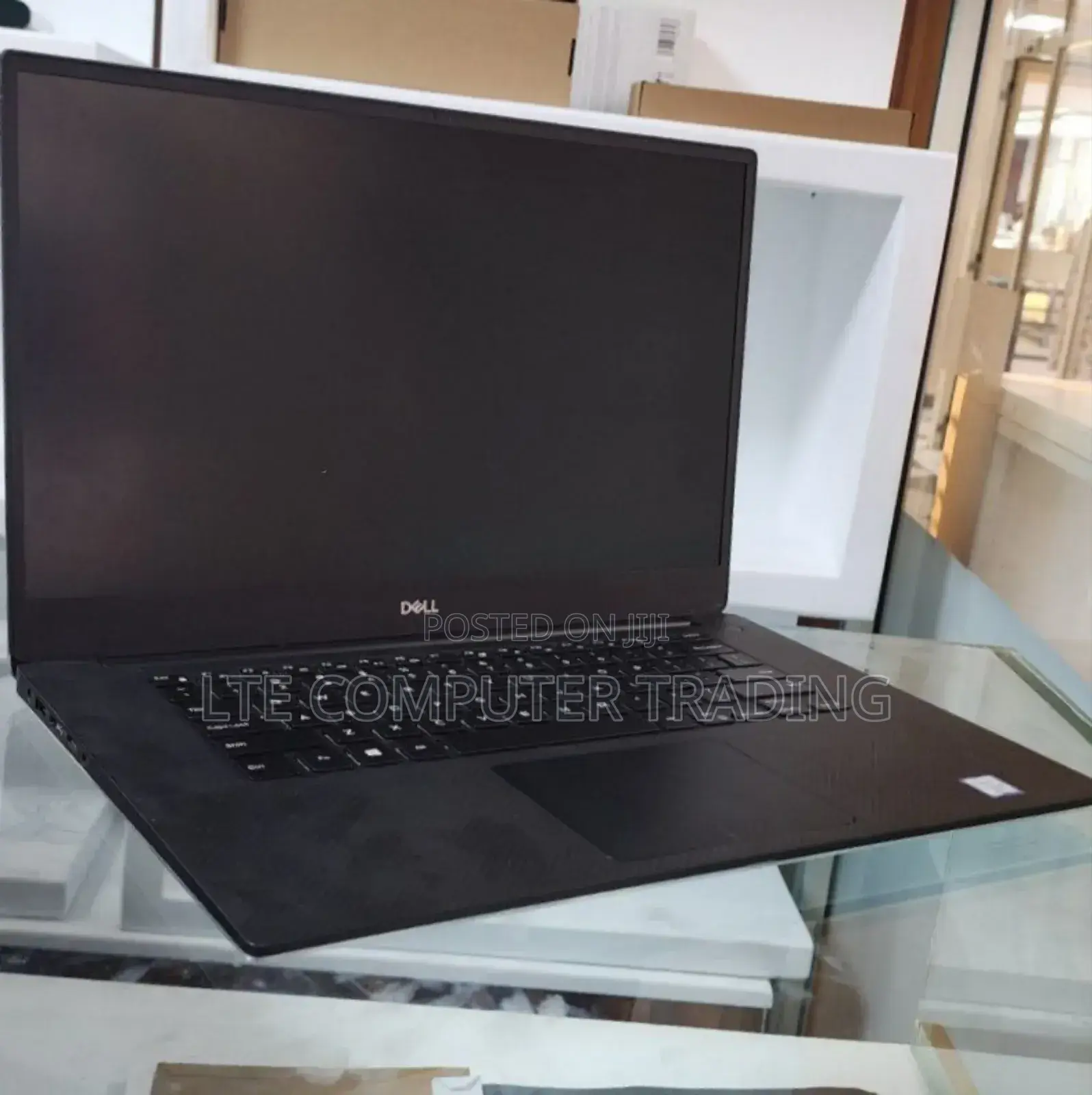 New Laptop Dell Precision 5540 16GB Intel Core I7 SSD 512GB