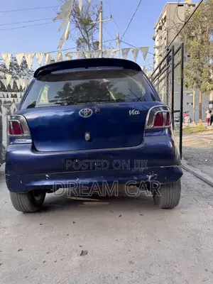 Toyota Vitz 2001 Blue