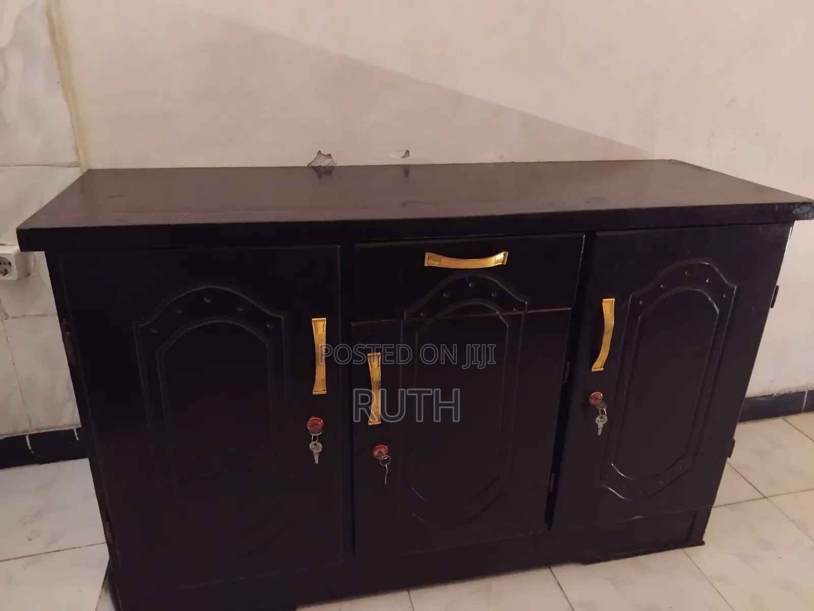 Slightly Used Kitchen Cabinet