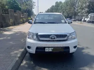 Toyota Hilux 2007 White